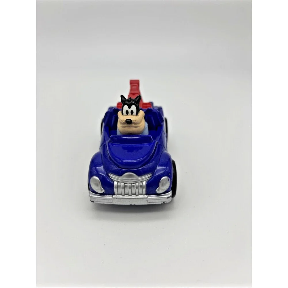 Rare Disney Mickey Roadster Racers Hot Rod Pete Tow Truck Car 2016 Mattel